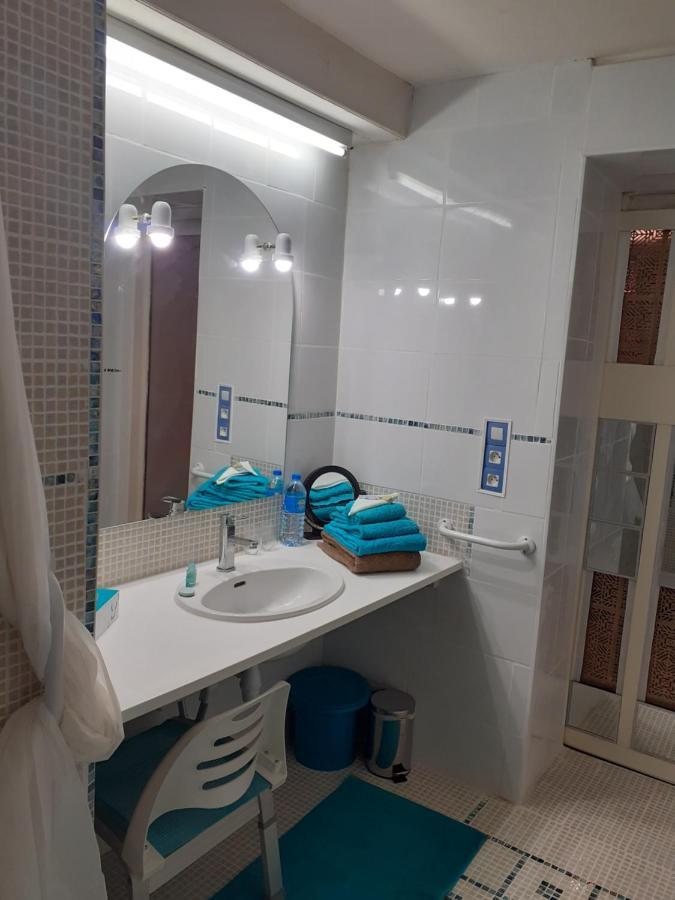 7042Douce Nuit Otel Saint-Germain-Laval  Dış mekan fotoğraf