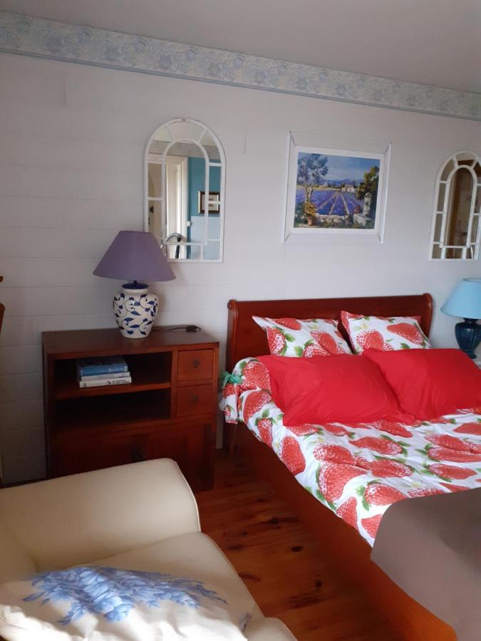 7042Douce Nuit Otel Saint-Germain-Laval  Dış mekan fotoğraf