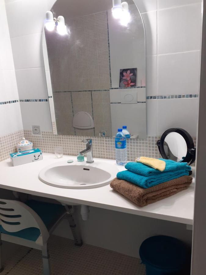 7042Douce Nuit Otel Saint-Germain-Laval  Dış mekan fotoğraf